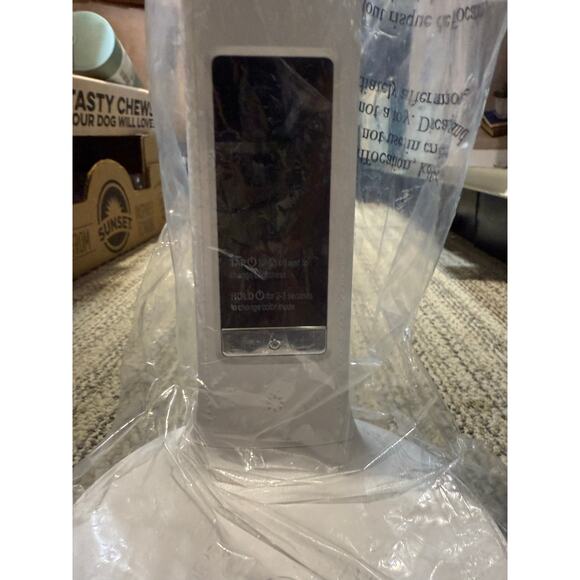 Otter Lite Wireless Charging LED Lamp - Model B1FSB - Picture 5 of 8